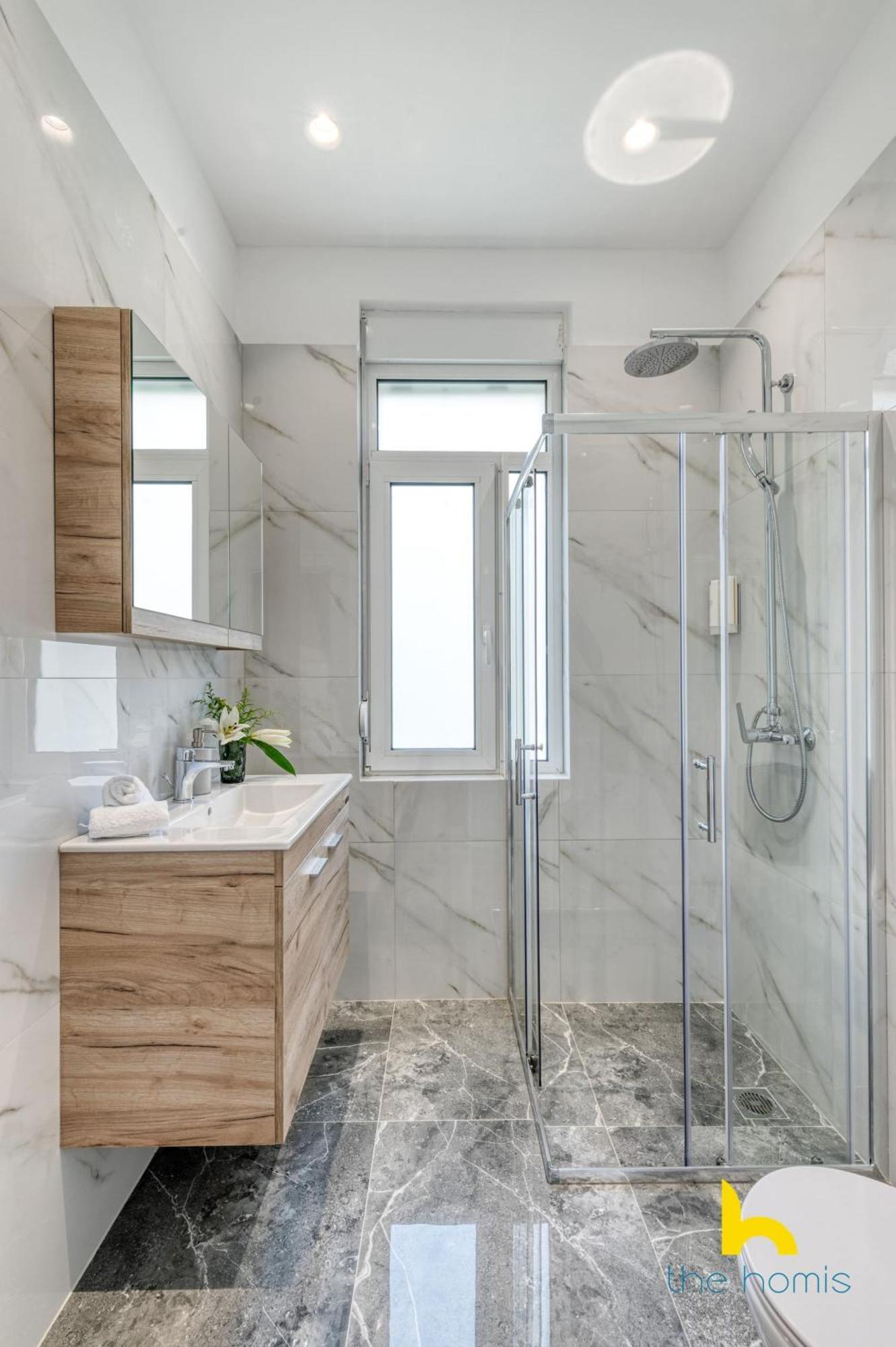 Contemporary 2-Bdr Apt Near Kalimarmaro & Alsos Park! Atene Esterno foto